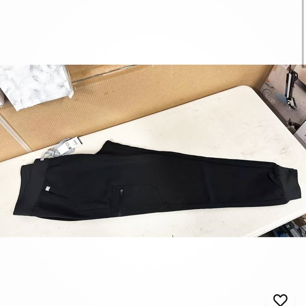 BRAND NEW WITH TAGS FIGS Women's REGULAR BLACK Zamora Jogger Scrub Pants - Picture 13 of 14